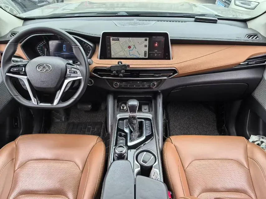 2017 MAXUS D90 2.0T 224HP L4 6AT,autocango,china used car exporter,china ev exporter,chinese used car exporter,chinese used ev exporter