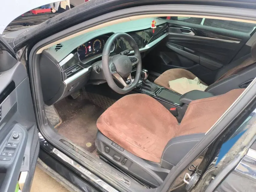 2024 Volkswagen Passat 2.0T 220HP L4 7DCT,autocango,china used car exporter,china ev exporter,chinese used car exporter,chinese used ev exporter