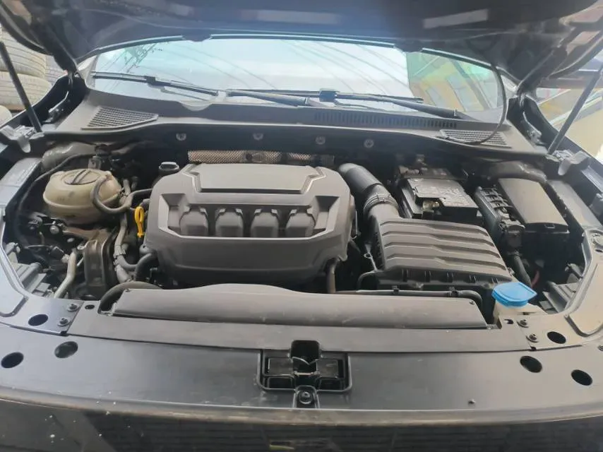 2024 Volkswagen Passat 2.0T 220HP L4 7DCT,autocango,china used car exporter,china ev exporter,chinese used car exporter,chinese used ev exporter