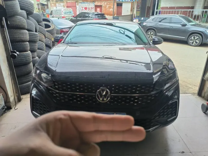 2024 Volkswagen Passat 2.0T 220HP L4 7DCT,autocango,china used car exporter,china ev exporter,chinese used car exporter,chinese used ev exporter