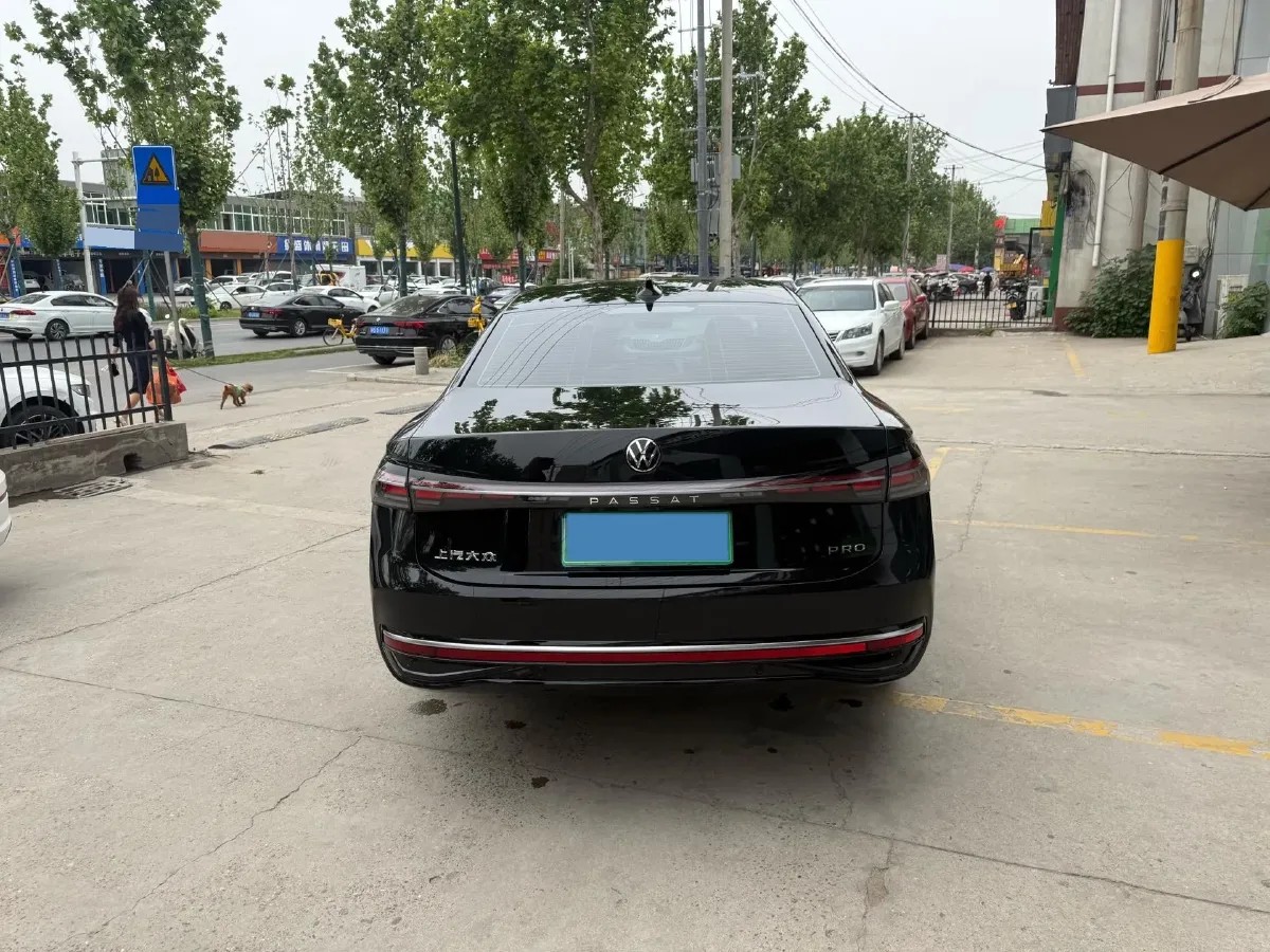 2025 Volkswagen Passat 2.0T 220HP L4 7DCT,autocango,china used car exporter,china ev exporter,chinese used car exporter,chinese used ev exporter