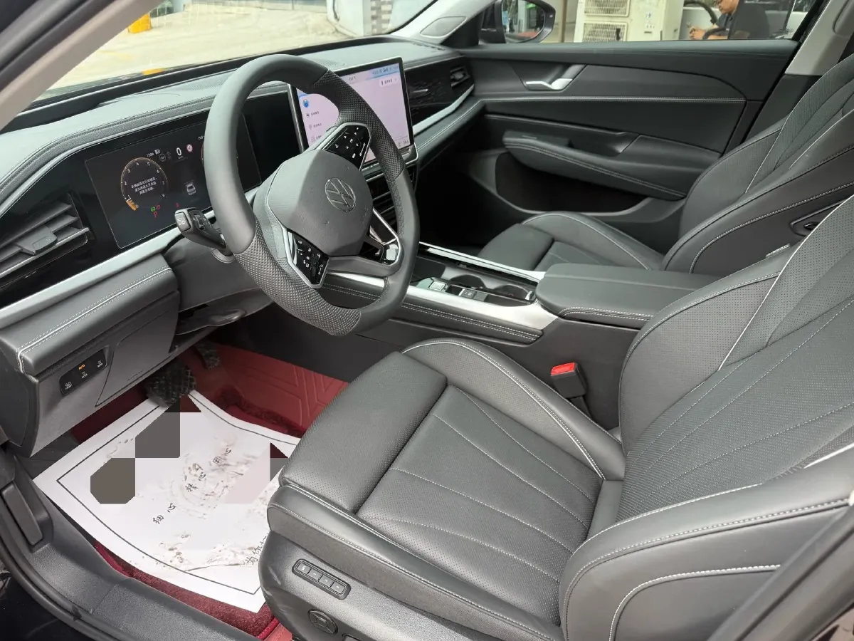 2025 Volkswagen Passat 2.0T 220HP L4 7DCT,autocango,china used car exporter,china ev exporter,chinese used car exporter,chinese used ev exporter