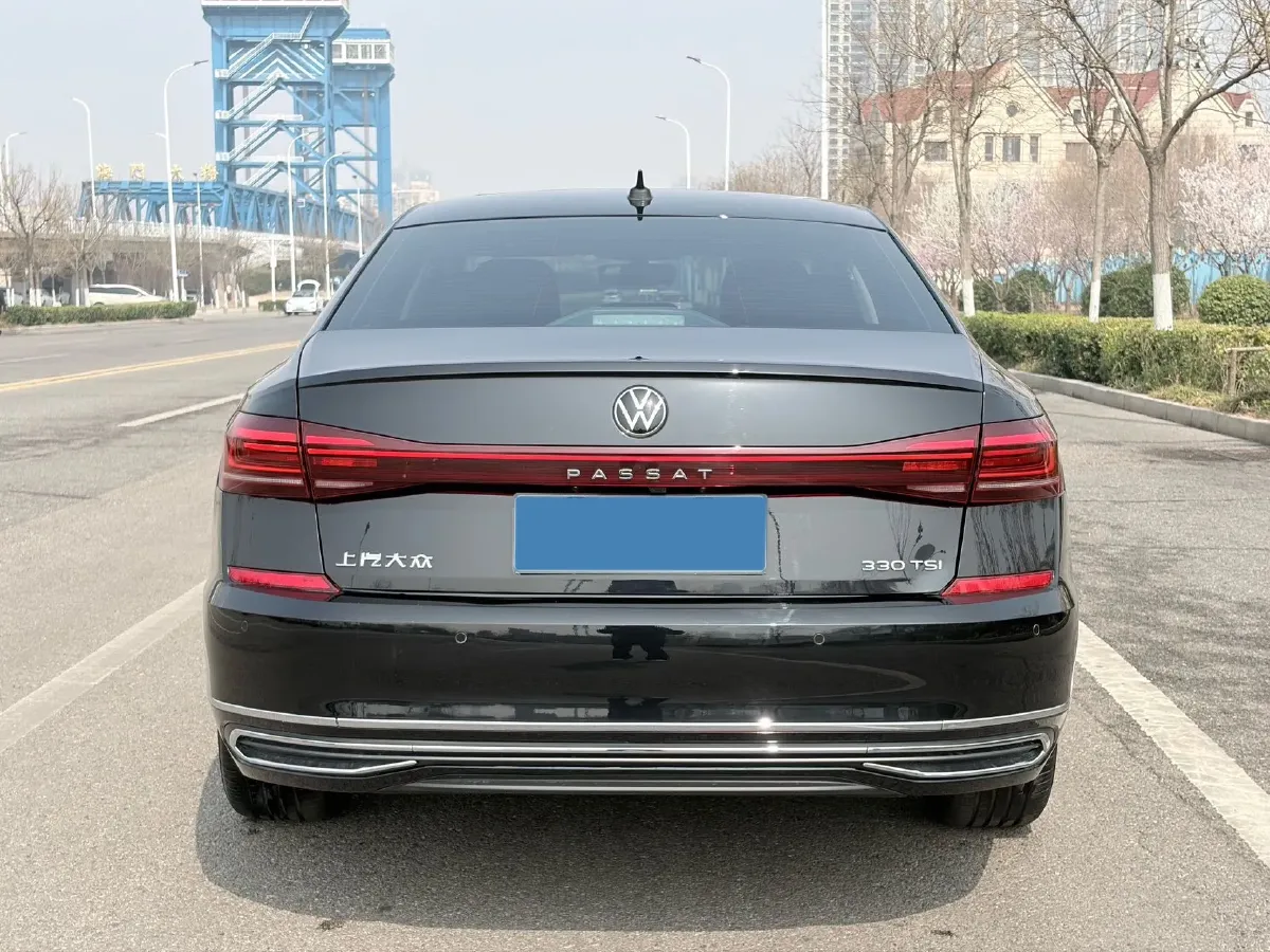 2024 Volkswagen Passat 2.0T 186HP L4 7DCT,autocango,china used car exporter,china ev exporter,chinese used car exporter,chinese used ev exporter