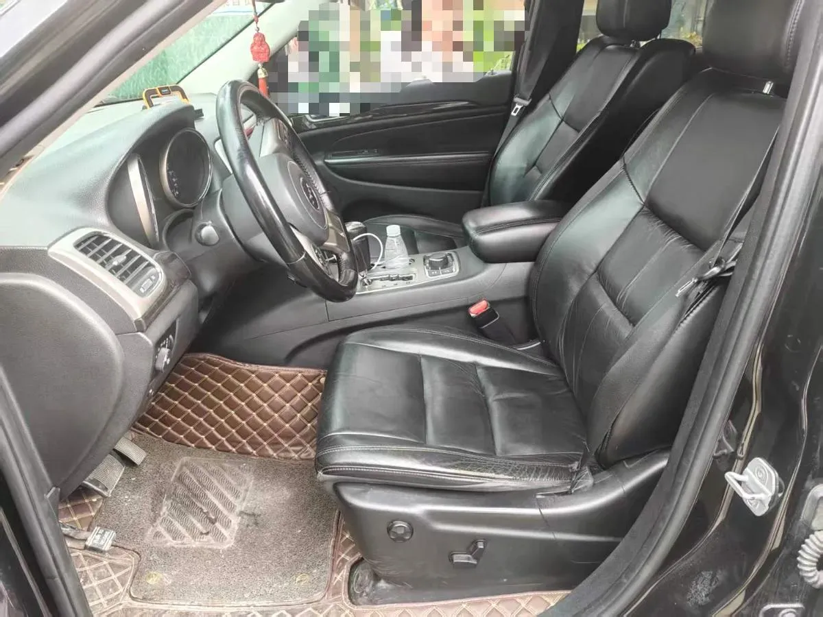 2012 Jeep Grand Cherokee 3.6L 286HP V6 5AT,autocango,china used car exporter,china ev exporter,chinese used car exporter,chinese used ev exporter