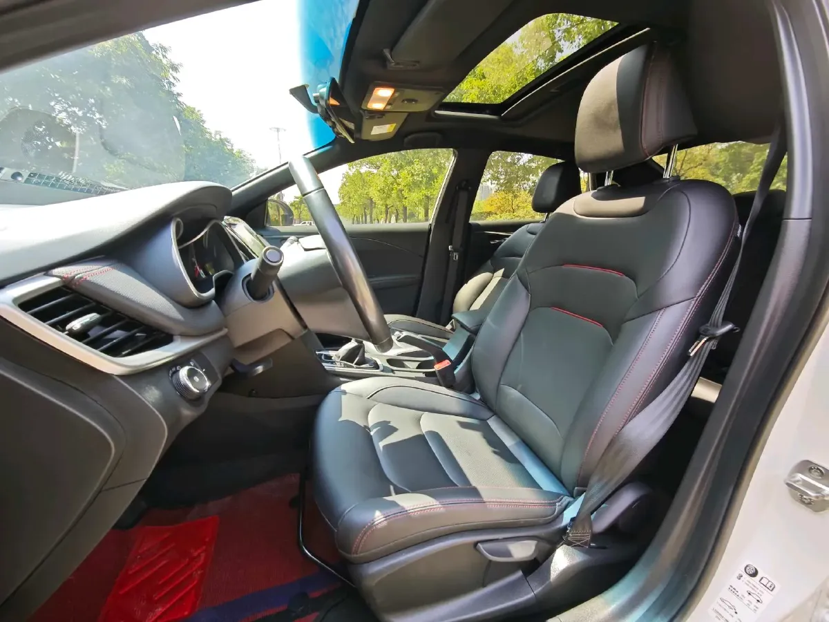 2022 Chevrolet Monza 1.3T 163HP L3 6AT,autocango,china used car exporter,china ev exporter,chinese used car exporter,chinese used ev exporter