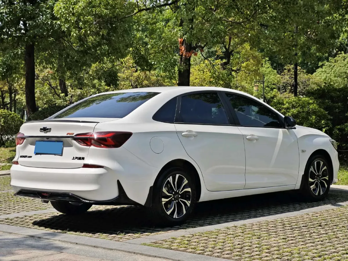 2022 Chevrolet Monza 1.3T 163HP L3 6AT,autocango,china used car exporter,china ev exporter,chinese used car exporter,chinese used ev exporter