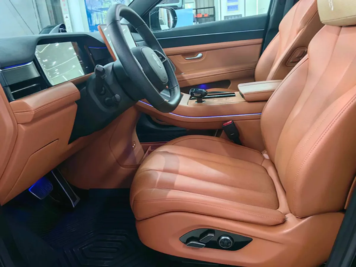 2024 AITO AITO M7 1.5T 152HP L4 REEV 42KWH,autocango,china used car exporter,china ev exporter,chinese used car exporter,chinese used ev exporter