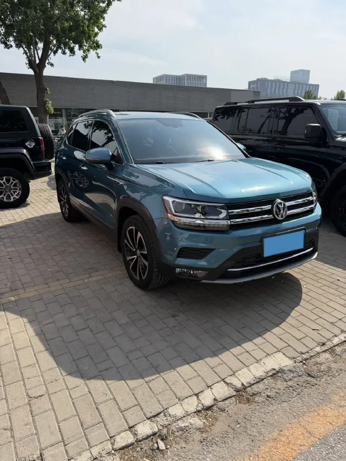 2020 Volkswagen Tharu 2.0T 186HP L4 7DCT,autocango,china used car exporter,china ev exporter,chinese used car exporter,chinese used ev exporter