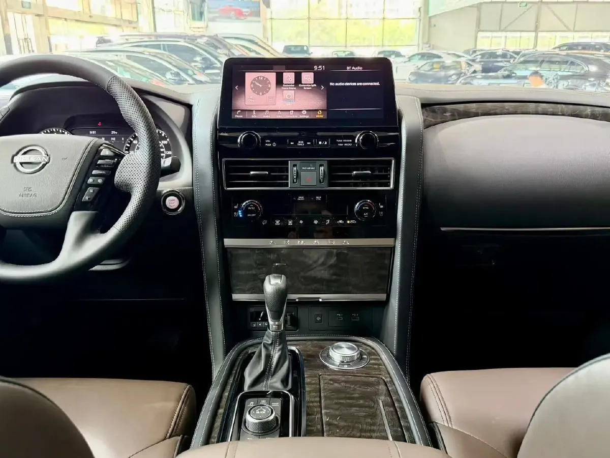 2023 Nissan Patrol 5.6L 400HP V8 7AT,autocango,china used car exporter,china ev exporter,chinese used car exporter,chinese used ev exporter