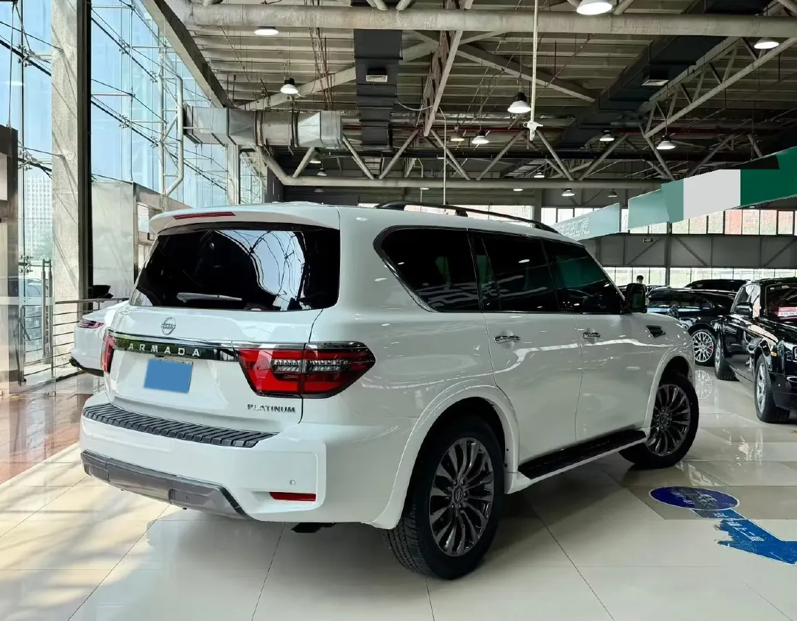 2023 Nissan Patrol 5.6L 400HP V8 7AT,autocango,china used car exporter,china ev exporter,chinese used car exporter,chinese used ev exporter