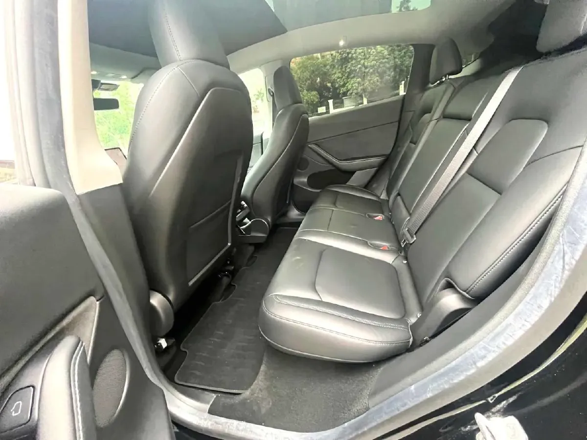 2022 Tesla Model Y BEV 60KWH,autocango,china used car exporter,china ev exporter,chinese used car exporter,chinese used ev exporter