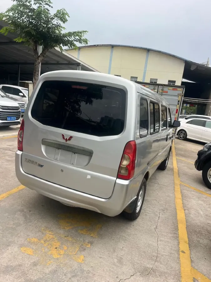 2022 WuLing RongGuang Mini Truck EV BEV 41.5KWH,autocango,china used car exporter,china ev exporter,chinese used car exporter,chinese used ev exporter
