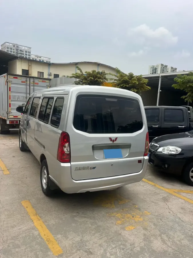 2022 WuLing RongGuang Mini Truck EV BEV 41.5KWH,autocango,china used car exporter,china ev exporter,chinese used car exporter,chinese used ev exporter