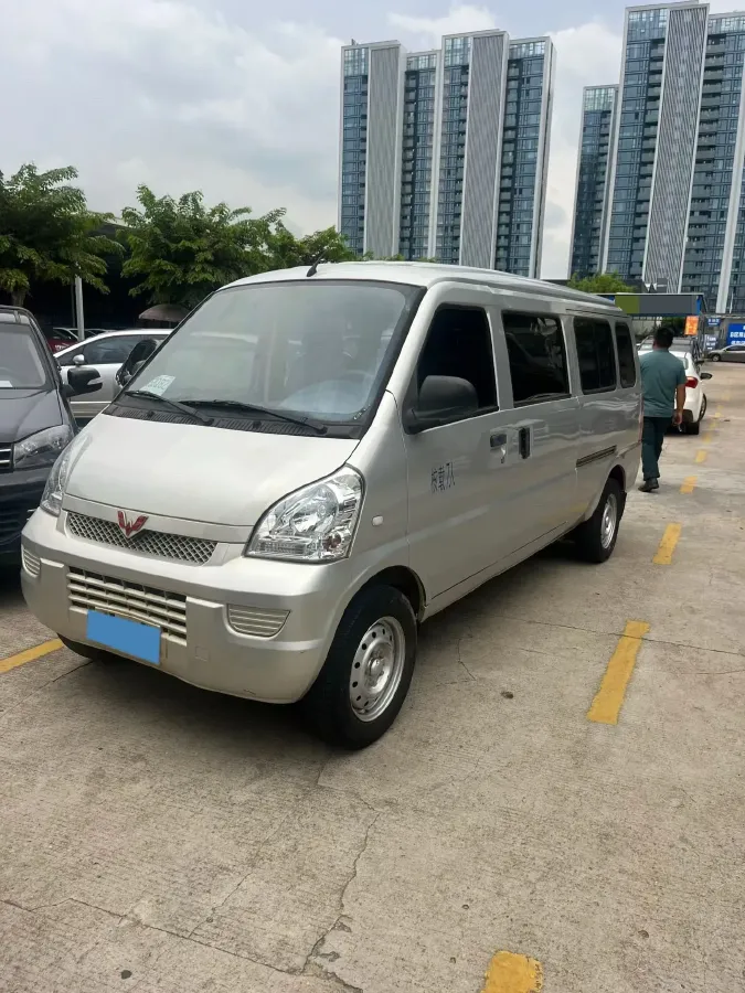 2022 WuLing RongGuang Mini Truck EV BEV 41.5KWH,autocango,china used car exporter,china ev exporter,chinese used car exporter,chinese used ev exporter