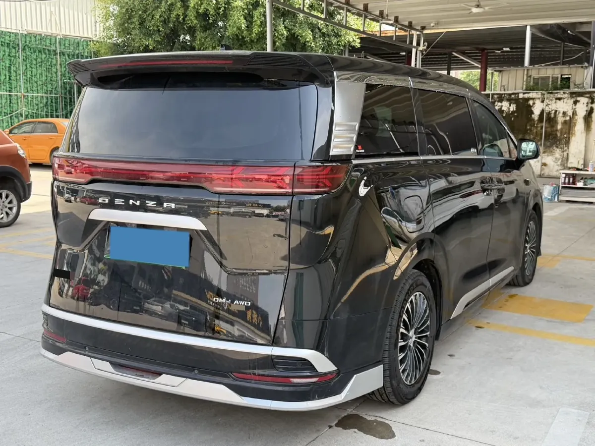 2025 Denza D9 1.5T 156HP L4 E-CVT PHEV 40KWH,autocango,china used car exporter,china ev exporter,chinese used car exporter,chinese used ev exporter