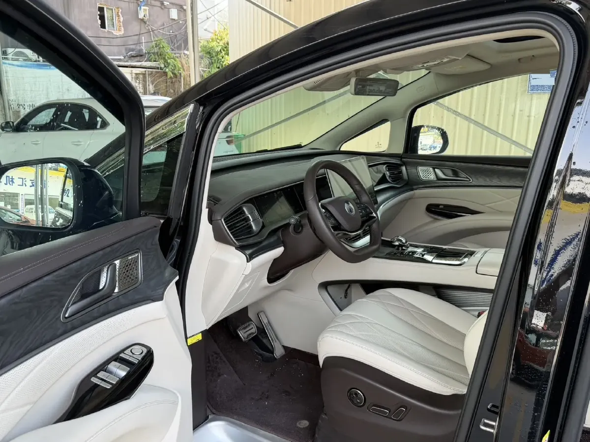 2025 Denza D9 1.5T 156HP L4 E-CVT PHEV 40KWH,autocango,china used car exporter,china ev exporter,chinese used car exporter,chinese used ev exporter