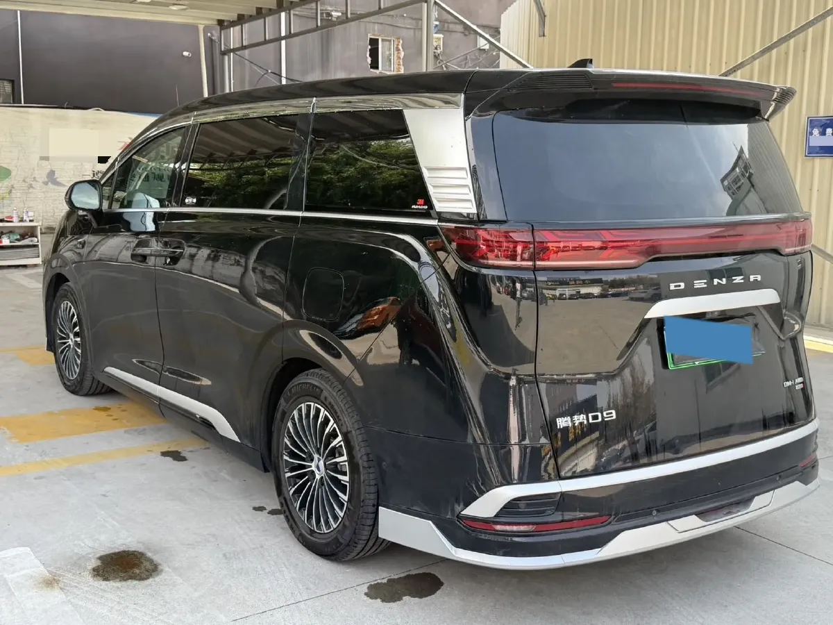 2025 Denza D9 1.5T 156HP L4 E-CVT PHEV 40KWH,autocango,china used car exporter,china ev exporter,chinese used car exporter,chinese used ev exporter