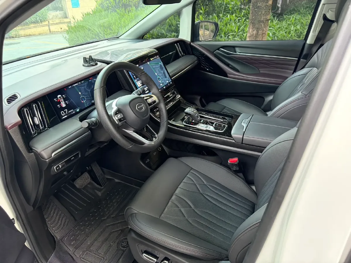 2024 GAC Trumpchi M8 2.0T 252HP L4 8AT,autocango,china used car exporter,china ev exporter,chinese used car exporter,chinese used ev exporter