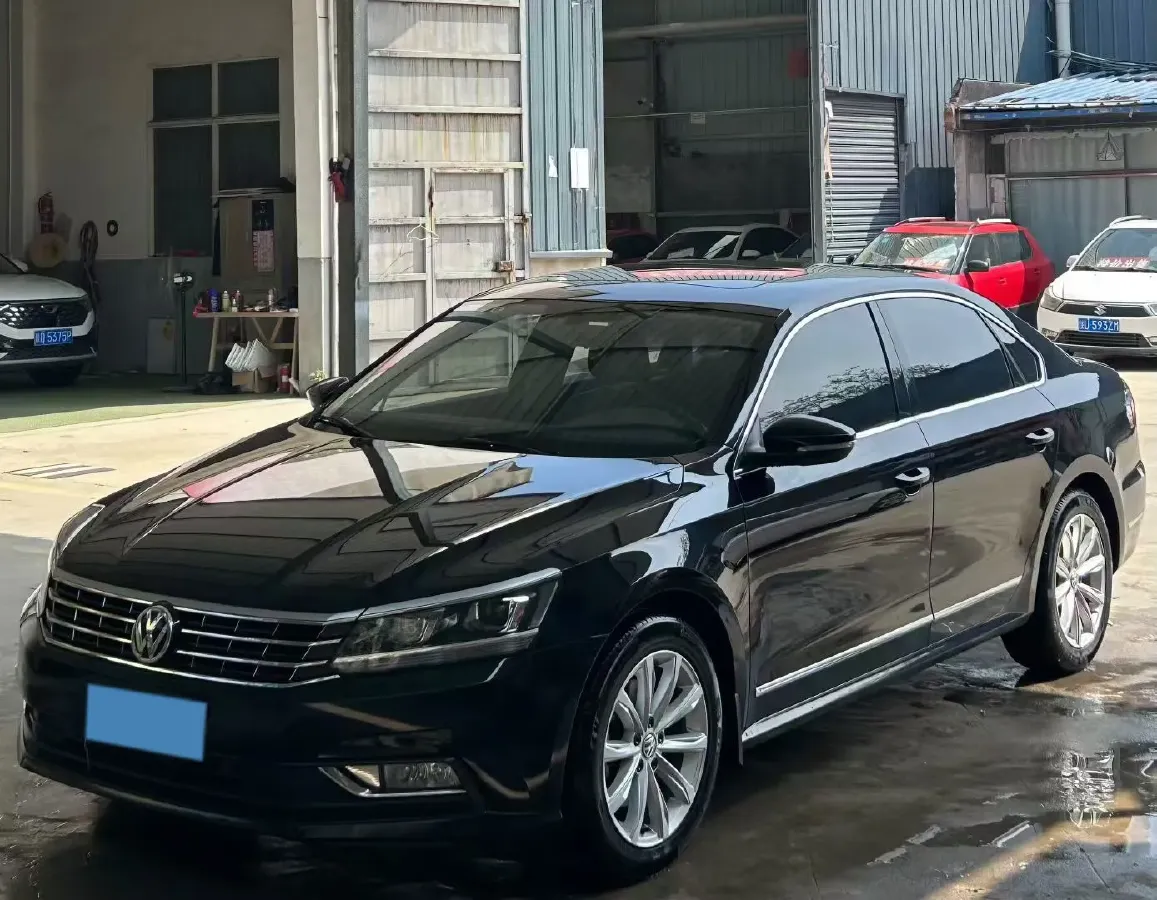 2017 Volkswagen Passat 1.8T 180HP L4 7DCT,autocango,china used car exporter,china ev exporter,chinese used car exporter,chinese used ev exporter