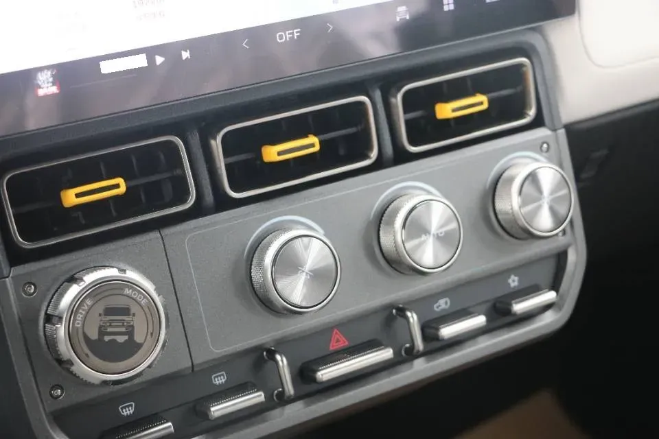 2025 iCAR iCAR Super V23 BEV 59.93KWH,autocango,china used car exporter,china ev exporter,chinese used car exporter,chinese used ev exporter