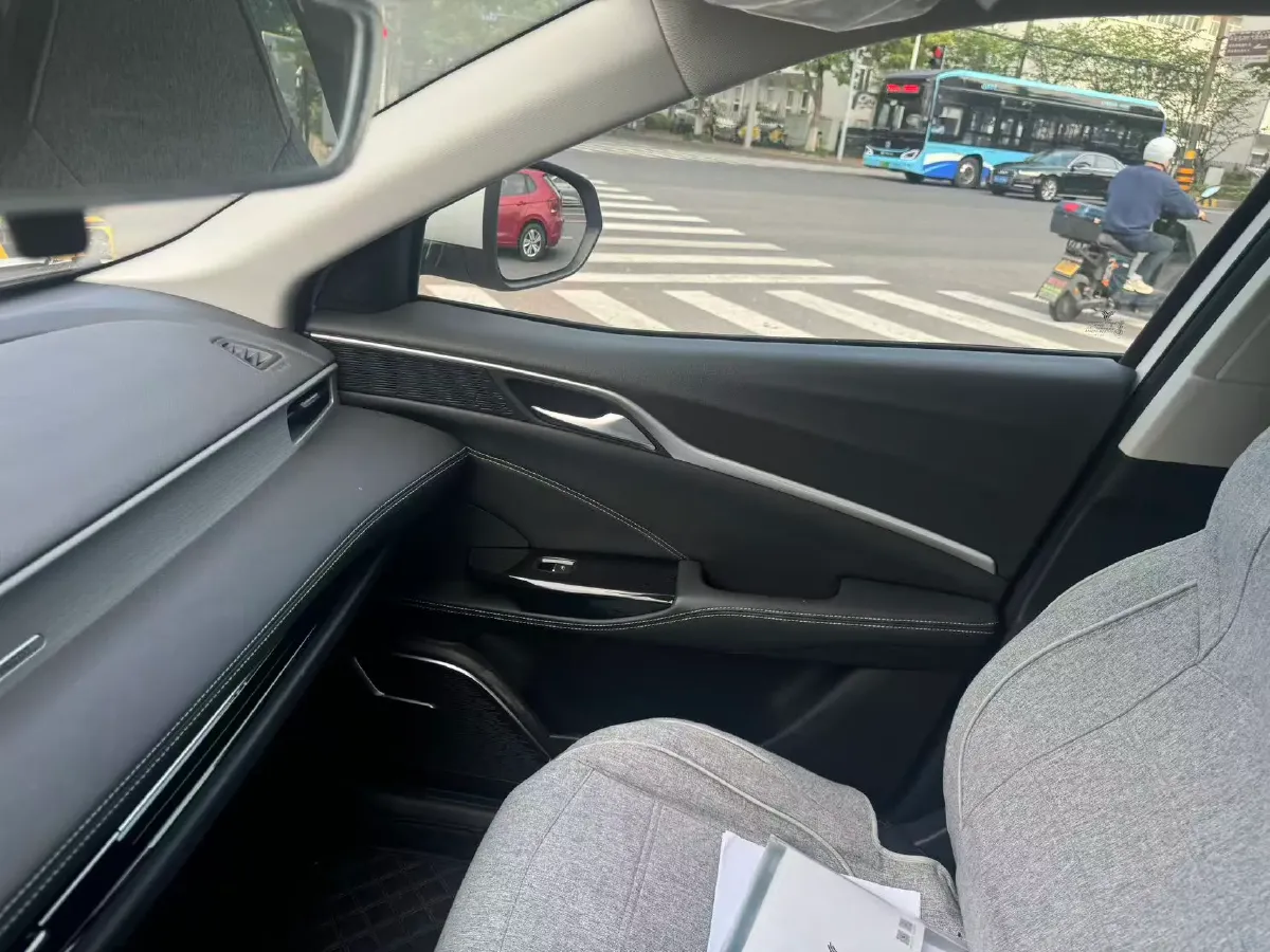 2021 Roewe RX5 1.5T 181HP L4 7DCT,autocango,china used car exporter,china ev exporter,chinese used car exporter,chinese used ev exporter