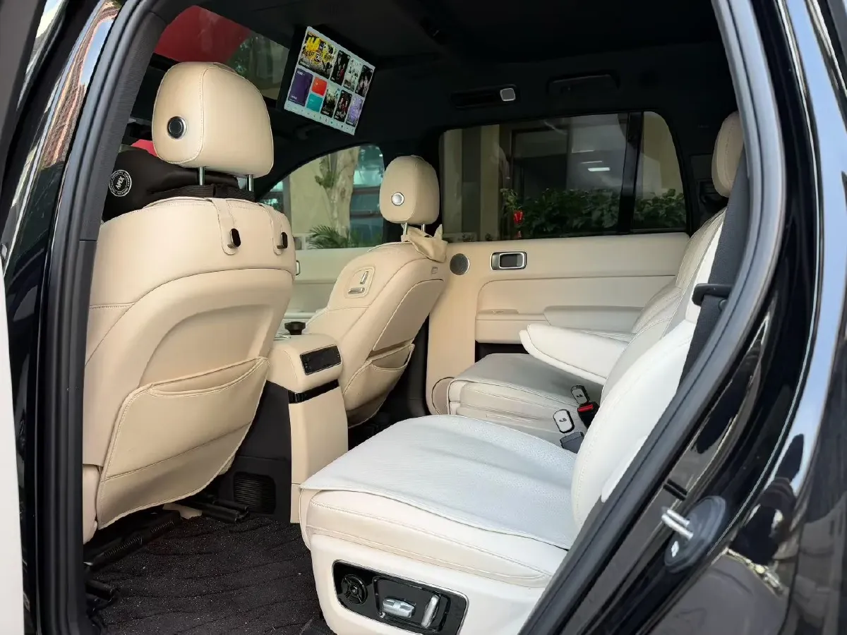 2024 Li L9 Range Extended 154HP REEV 52.3KWH,autocango,china used car exporter,china ev exporter,chinese used car exporter,chinese used ev exporter