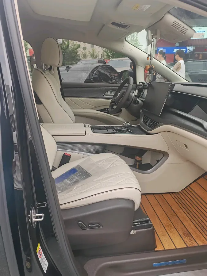 2024 Denza D9 1.5T 139HP L4 E-CVT PHEV 20.39KWH,autocango,china used car exporter,china ev exporter,chinese used car exporter,chinese used ev exporter