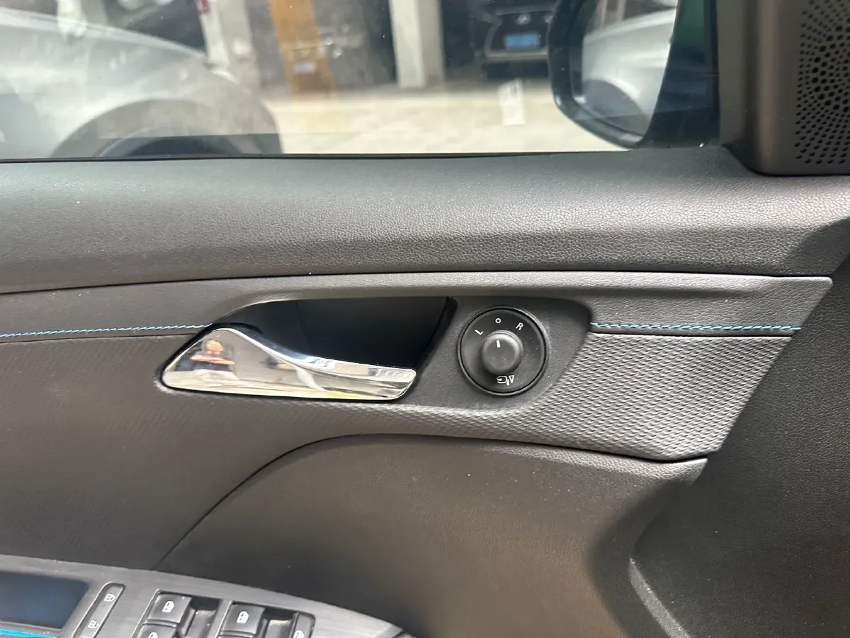 2023 Chevrolet Monza 1.3T 163HP L3 6AT,autocango,china used car exporter,china ev exporter,chinese used car exporter,chinese used ev exporter