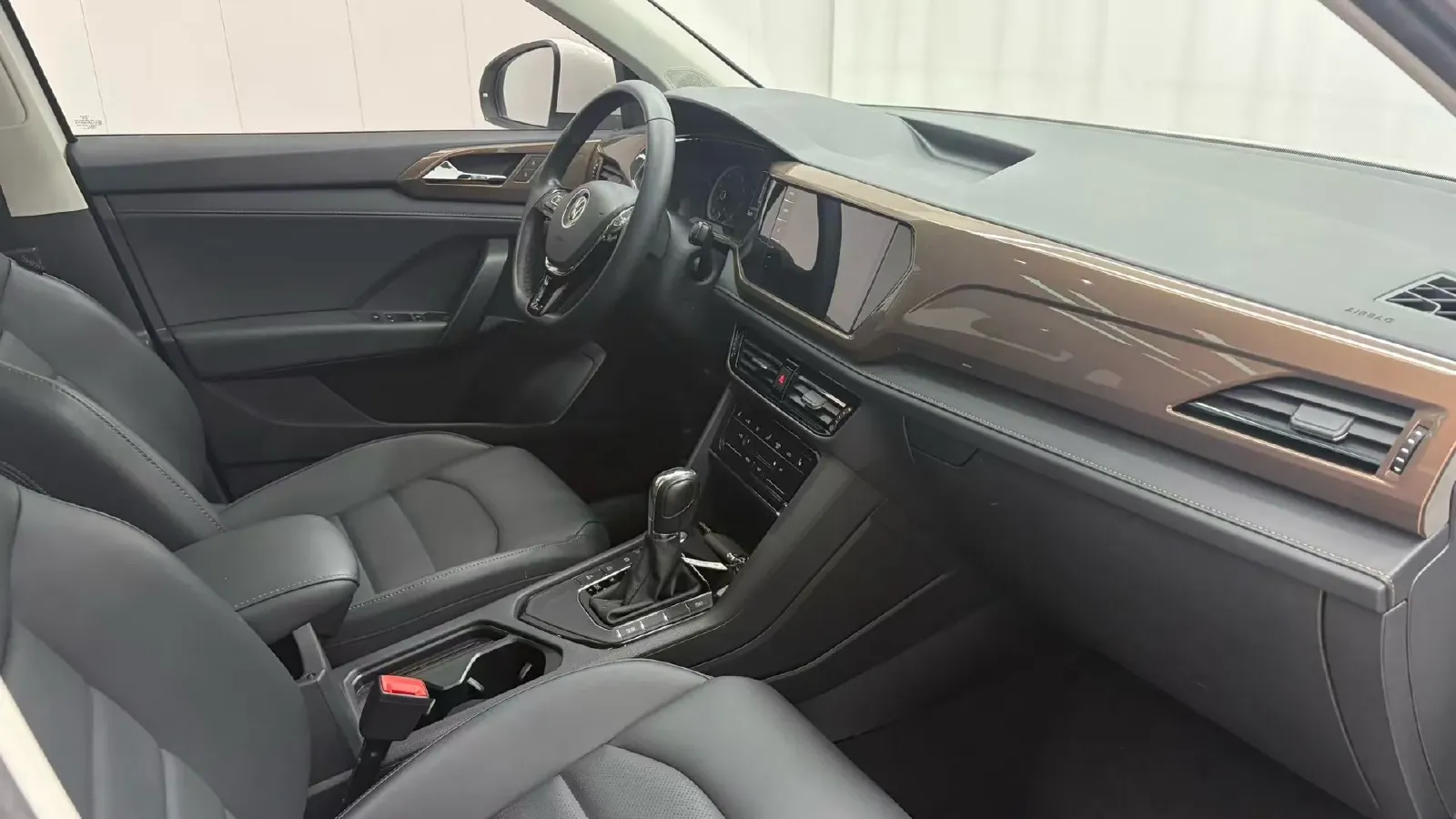 2021 Volkswagen Tharu 1.4T 150HP L4 7DCT,autocango,china used car exporter,china ev exporter,chinese used car exporter,chinese used ev exporter