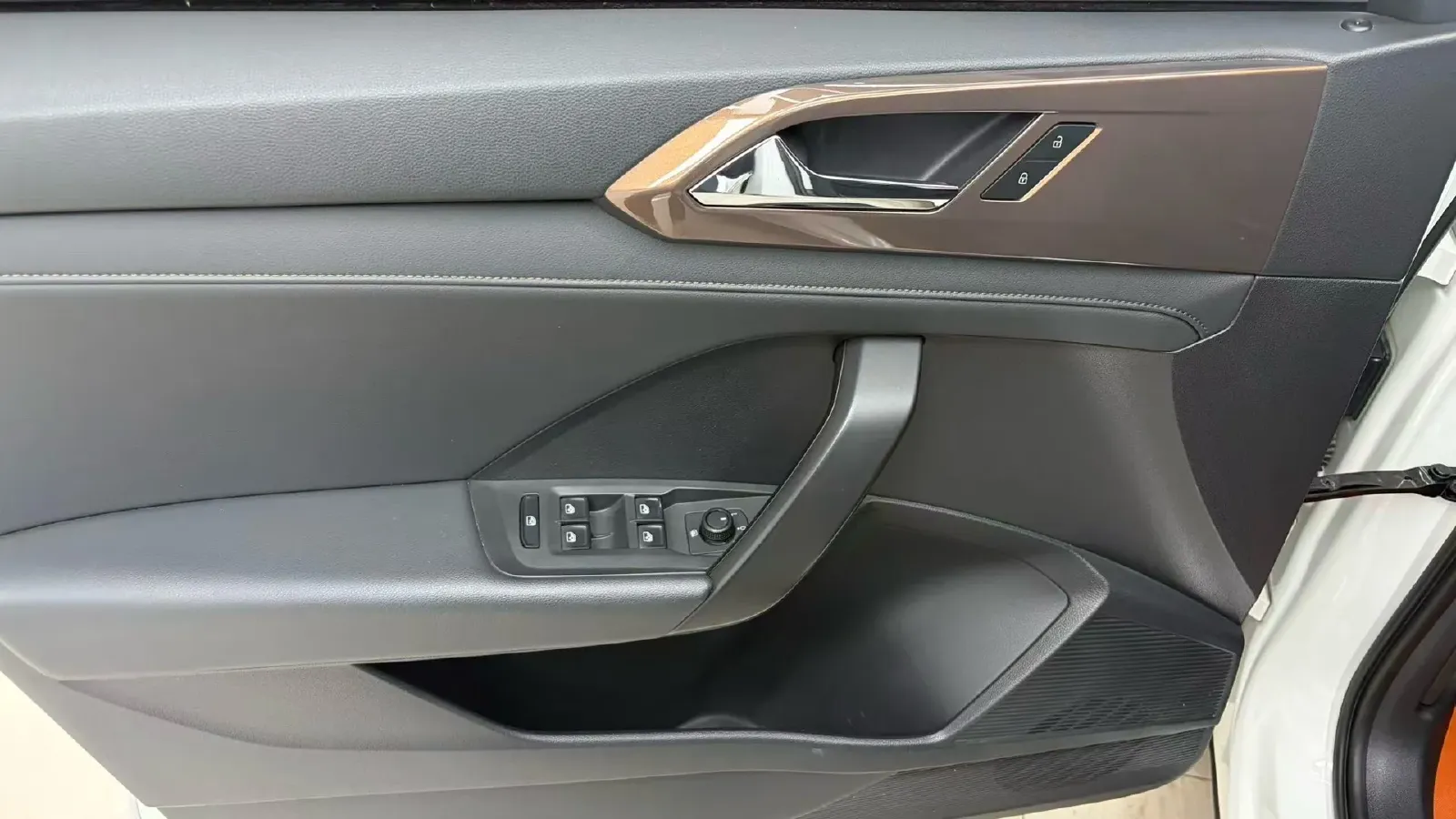 2021 Volkswagen Tharu 1.4T 150HP L4 7DCT,autocango,china used car exporter,china ev exporter,chinese used car exporter,chinese used ev exporter