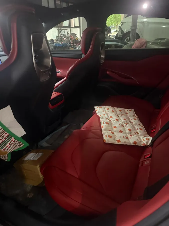 2024 MI SU7 BEV 73.6KWH,autocango,china used car exporter,china ev exporter,chinese used car exporter,chinese used ev exporter