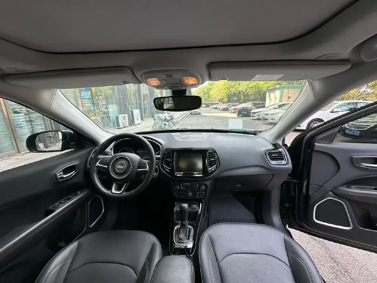 2019 Jeep Compass 1.3T 173HP L4 7DCT,autocango,china used car exporter,china ev exporter,chinese used car exporter,chinese used ev exporter