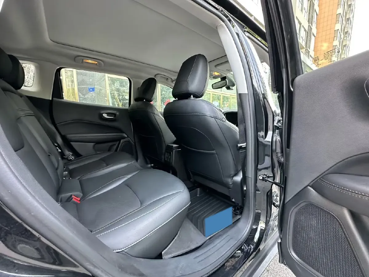 2019 Jeep Compass 1.3T 173HP L4 7DCT,autocango,china used car exporter,china ev exporter,chinese used car exporter,chinese used ev exporter