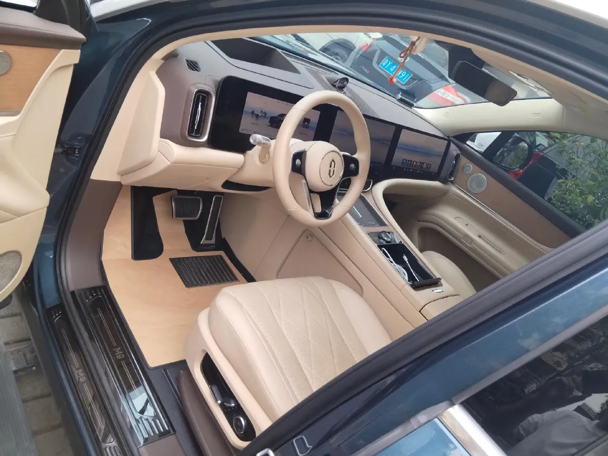 2024 HIMA AITO M9 1.5T 152HP L4 REEV 52KWH,autocango,china used car exporter,china ev exporter,chinese used car exporter,chinese used ev exporter