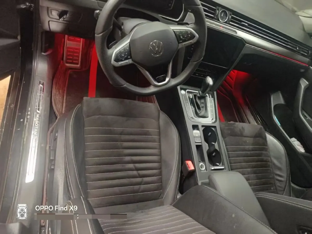 2020 Volkswagen Magotan 2.0T 220HP L4 7DCT,autocango,china used car exporter,china ev exporter,chinese used car exporter,chinese used ev exporter