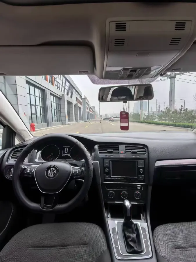 2018 Volkswagen Golf 1.4T 131HP L4 7DCT,autocango,china used car exporter,china ev exporter,chinese used car exporter,chinese used ev exporter