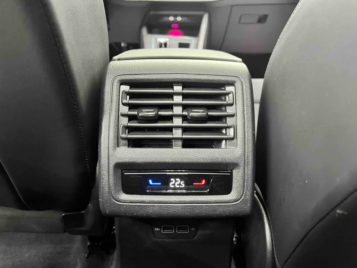 2021 Volkswagen Golf 1.4T 150HP L4 7DCT,autocango,china used car exporter,china ev exporter,chinese used car exporter,chinese used ev exporter