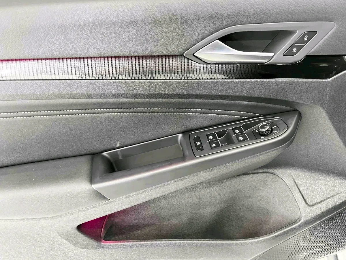 2021 Volkswagen Golf 1.4T 150HP L4 7DCT,autocango,china used car exporter,china ev exporter,chinese used car exporter,chinese used ev exporter