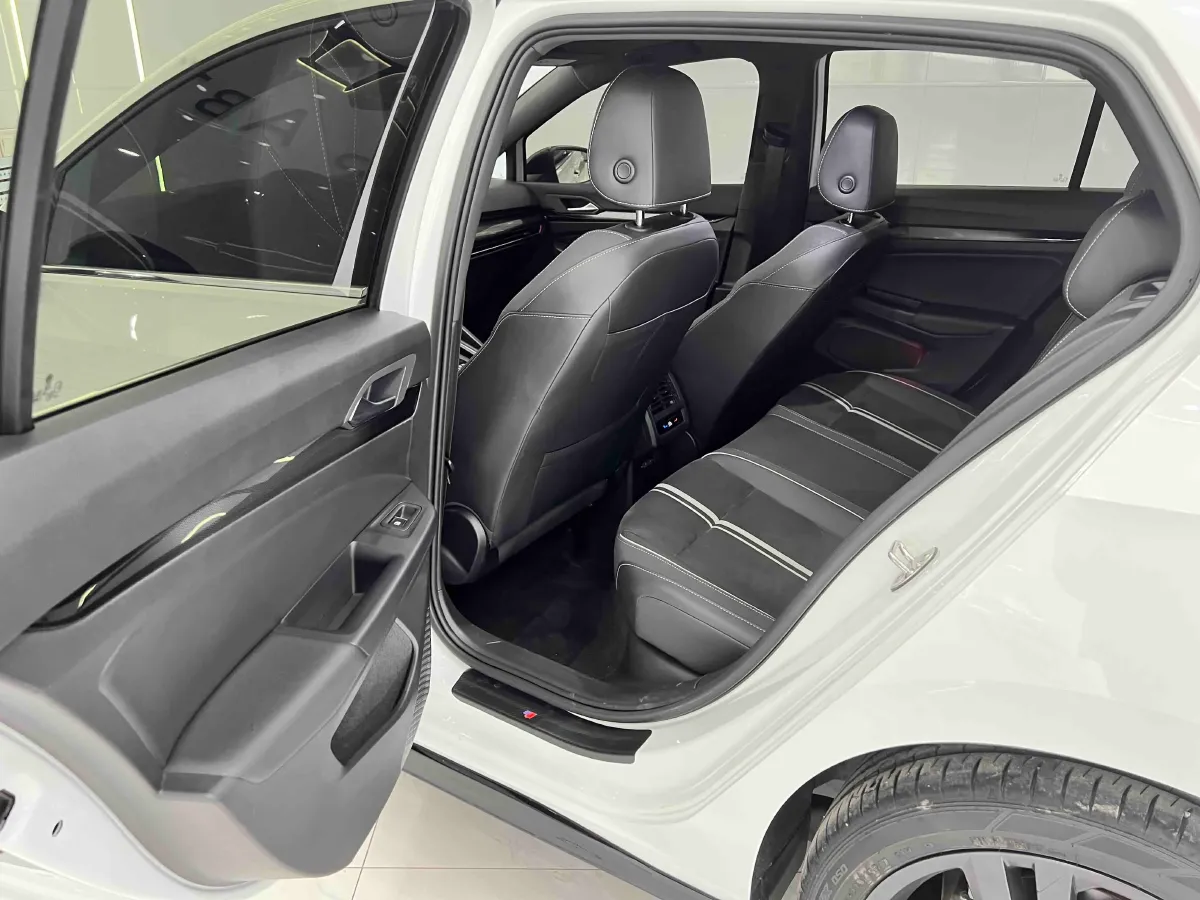 2021 Volkswagen Golf 1.4T 150HP L4 7DCT,autocango,china used car exporter,china ev exporter,chinese used car exporter,chinese used ev exporter