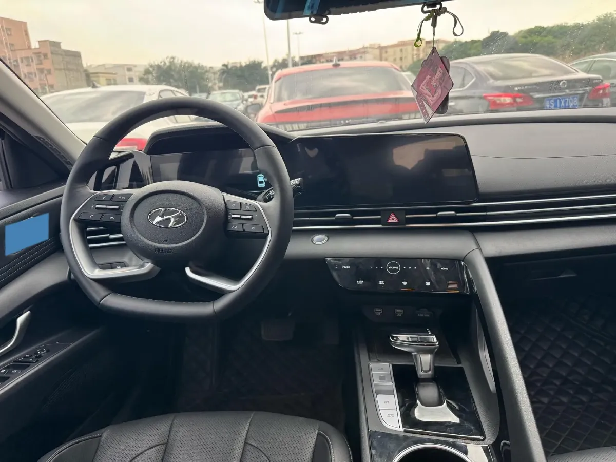 2022 Hyundai Elantra 1.5L 115HP L4 CVT,autocango,china used car exporter,china ev exporter,chinese used car exporter,chinese used ev exporter