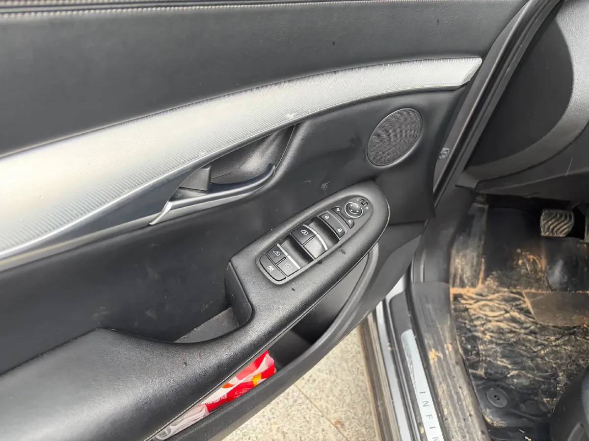 2020 Infiniti QX50 2.0T 272HP L4 CVT,autocango,china used car exporter,china ev exporter,chinese used car exporter,chinese used ev exporter