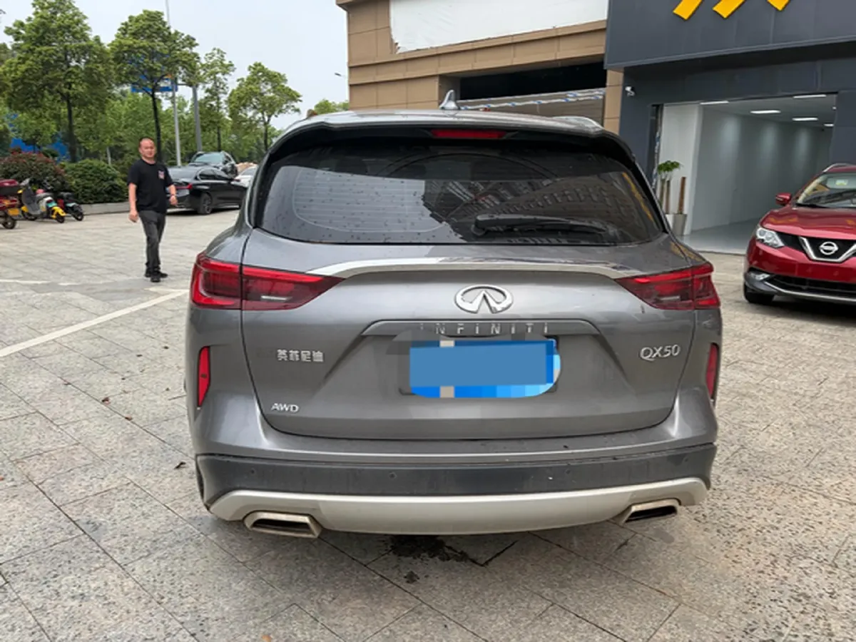 2020 Infiniti QX50 2.0T 272HP L4 CVT,autocango,china used car exporter,china ev exporter,chinese used car exporter,chinese used ev exporter