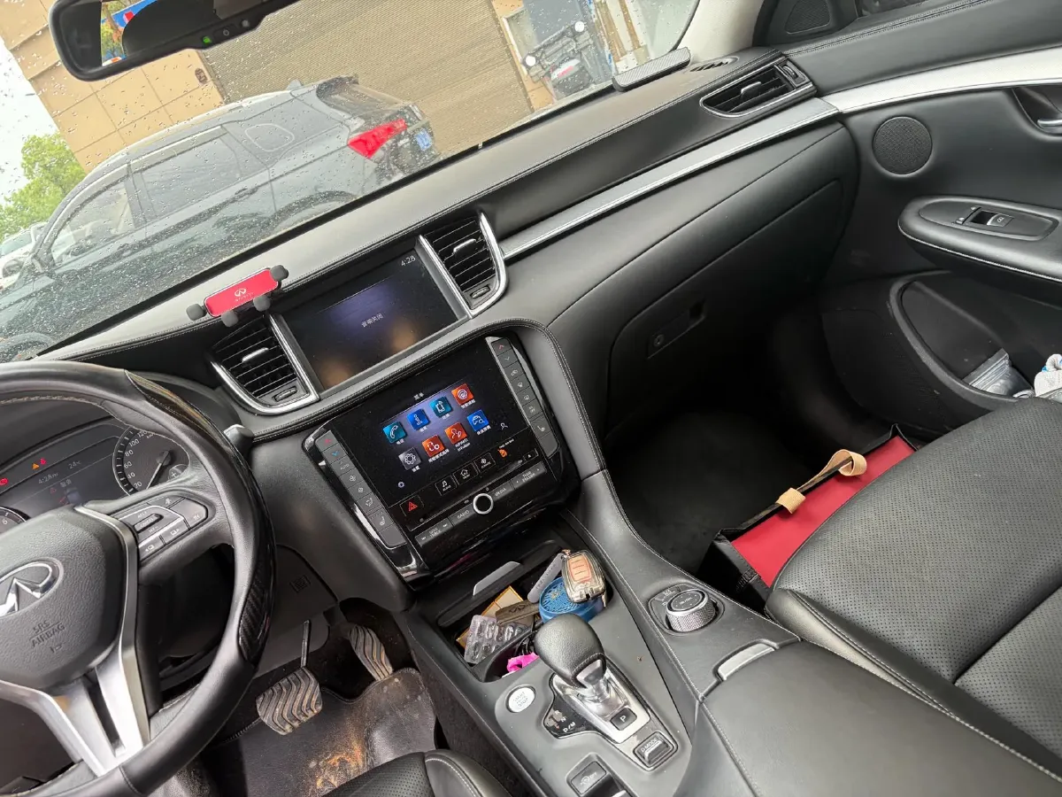 2020 Infiniti QX50 2.0T 272HP L4 CVT,autocango,china used car exporter,china ev exporter,chinese used car exporter,chinese used ev exporter