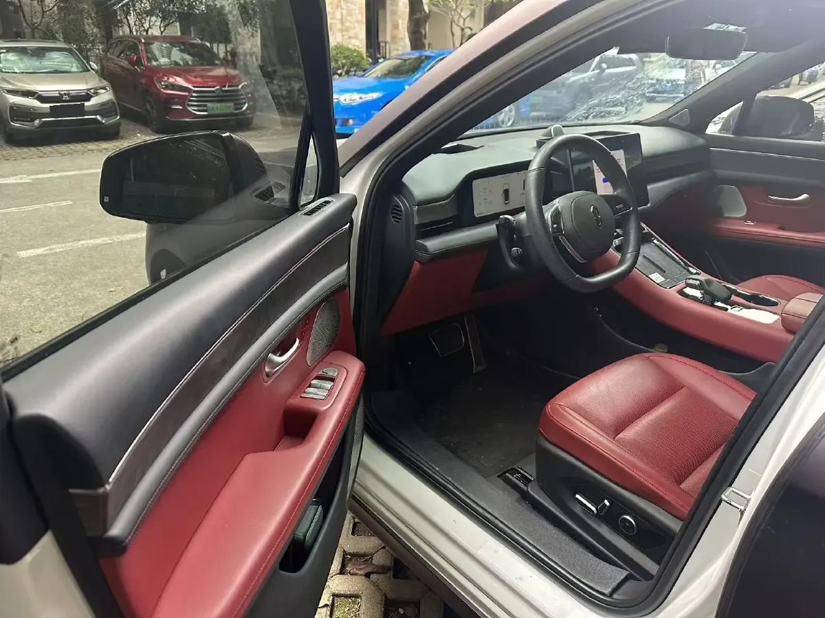 2022 JMC YuHu 7 2.0T 141HP L4 8AT,autocango,china used car exporter,china ev exporter,chinese used car exporter,chinese used ev exporter