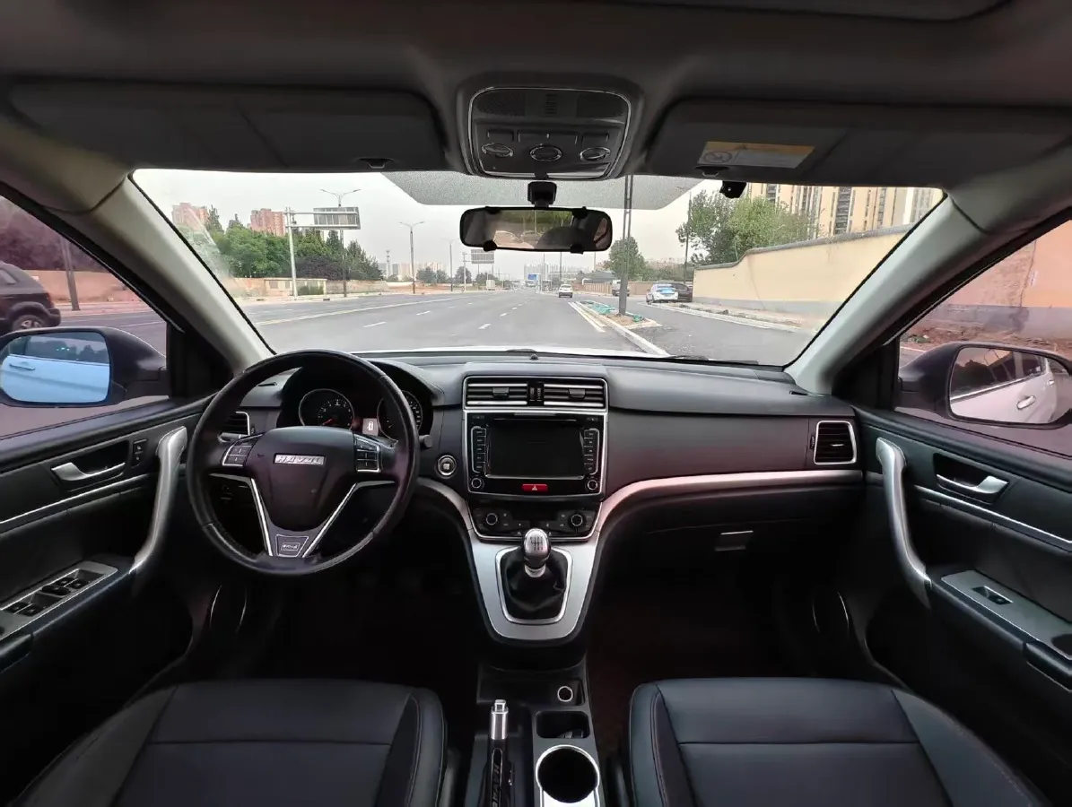 2018 Haval M6 1.5T 150HP L4 6MT,autocango,china used car exporter,china ev exporter,chinese used car exporter,chinese used ev exporter