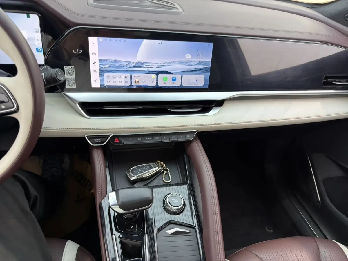 2021 Geely Monjaro 2.0T 218HP L4 7DCT,autocango,china used car exporter,china ev exporter,chinese used car exporter,chinese used ev exporter