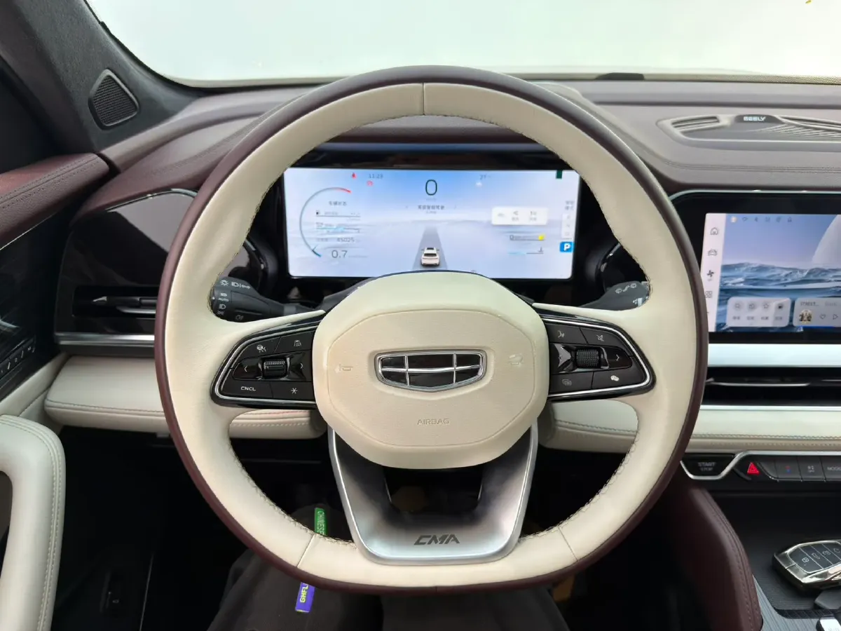 2021 Geely Monjaro 2.0T 218HP L4 7DCT,autocango,china used car exporter,china ev exporter,chinese used car exporter,chinese used ev exporter