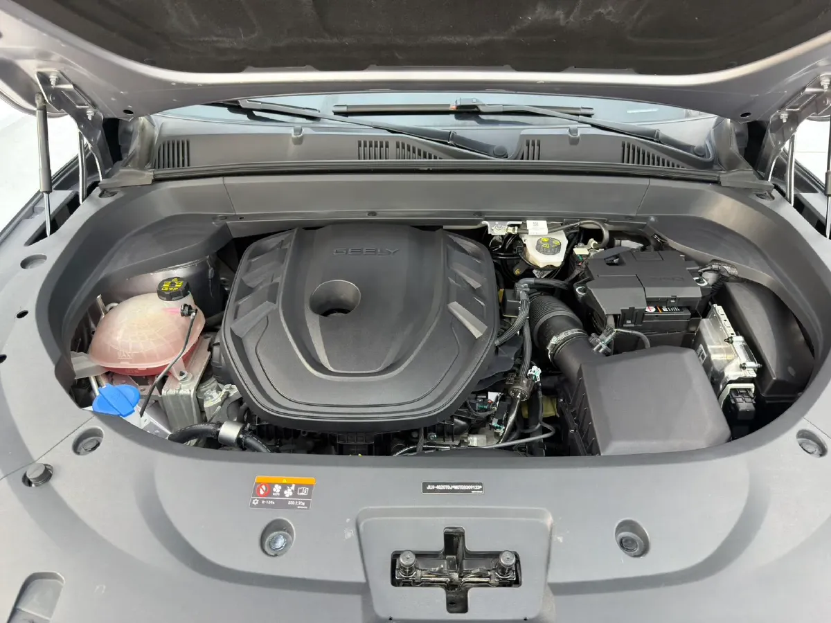 2021 Geely Monjaro 2.0T 218HP L4 7DCT,autocango,china used car exporter,china ev exporter,chinese used car exporter,chinese used ev exporter