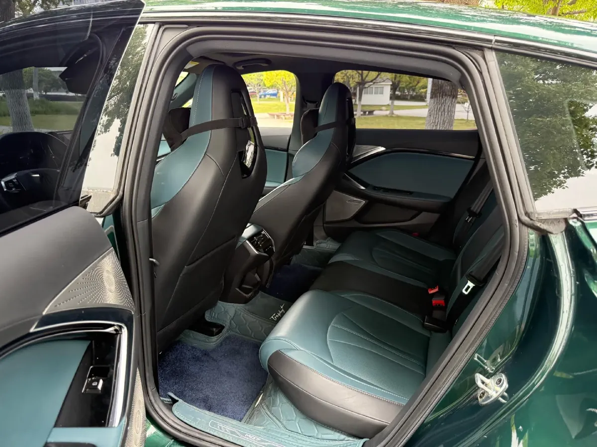 2023 MG 7 1.5T 188HP L4 7DCT,autocango,china used car exporter,china ev exporter,chinese used car exporter,chinese used ev exporter