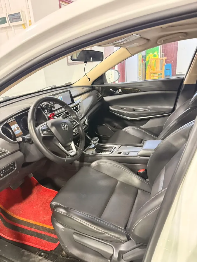 2020 ChangAn Raeton CC 1.5T 156HP L4 6AT,autocango,china used car exporter,china ev exporter,chinese used car exporter,chinese used ev exporter